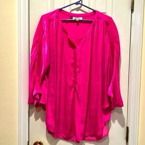 Long tunic style blouse Jennifer Lopez Fushia plus size 1X